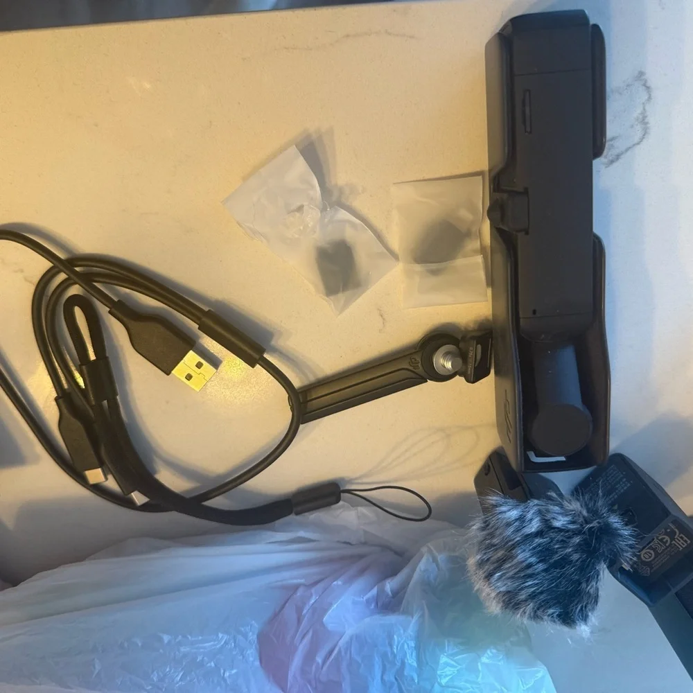 DJI Pocket 2 Creator Combo with Black and Gray Case BRAND NEW NEVER BEEN USED